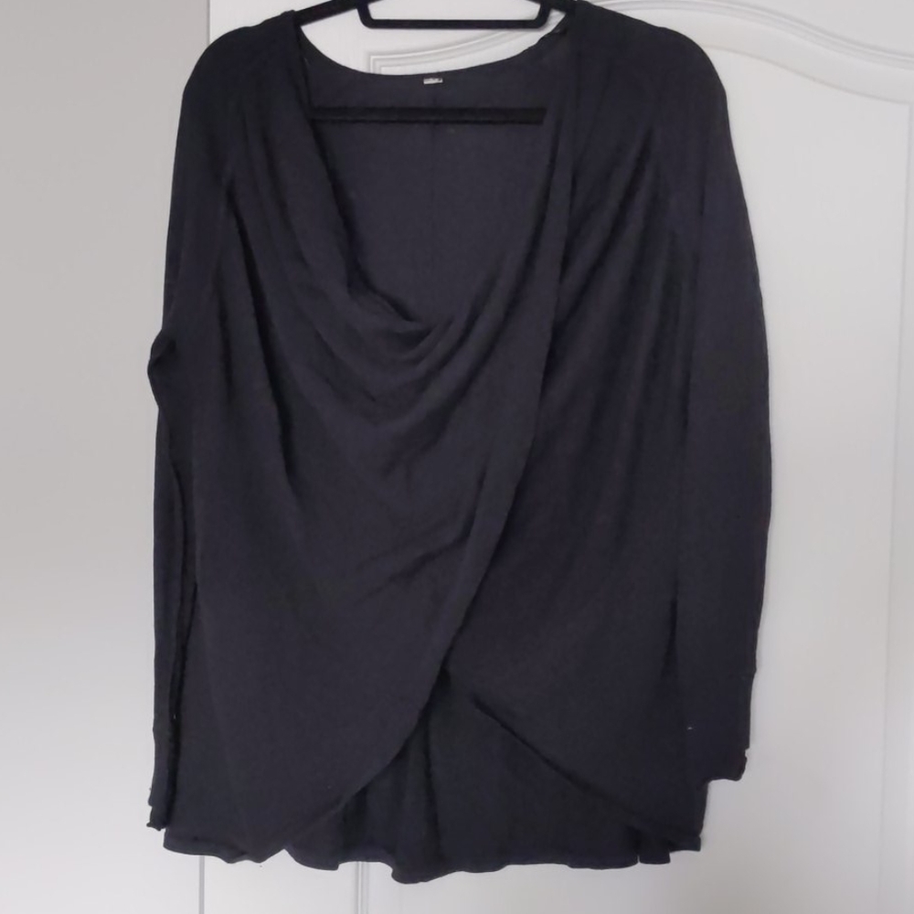 Lululemon sweater charcoal grey crossover sweater